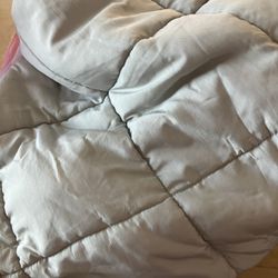 Washable Gray Weighted Blanket