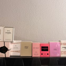 Despierta tus sentidos y deja una huella inolvidable allá donde vayas con nuestra fragancia exclusiva".  Conose nuestra gran bariedad en perfumes 