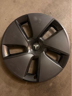 Tesla Rim covers (used)