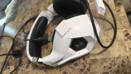 Ozeino headphones