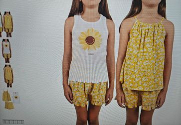 Girls 3-piece short set in the color Yellow & white, Size 7/8 Medium, New
