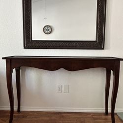 Cosmetic Table With The Mirror