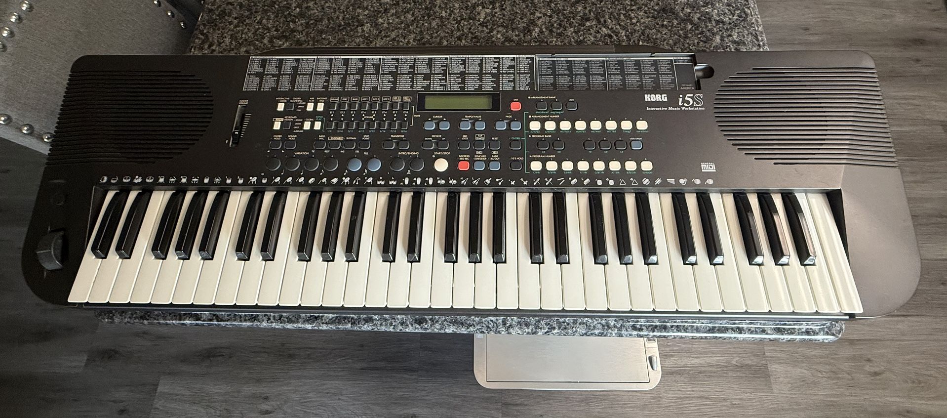Korg i5S Keyboard