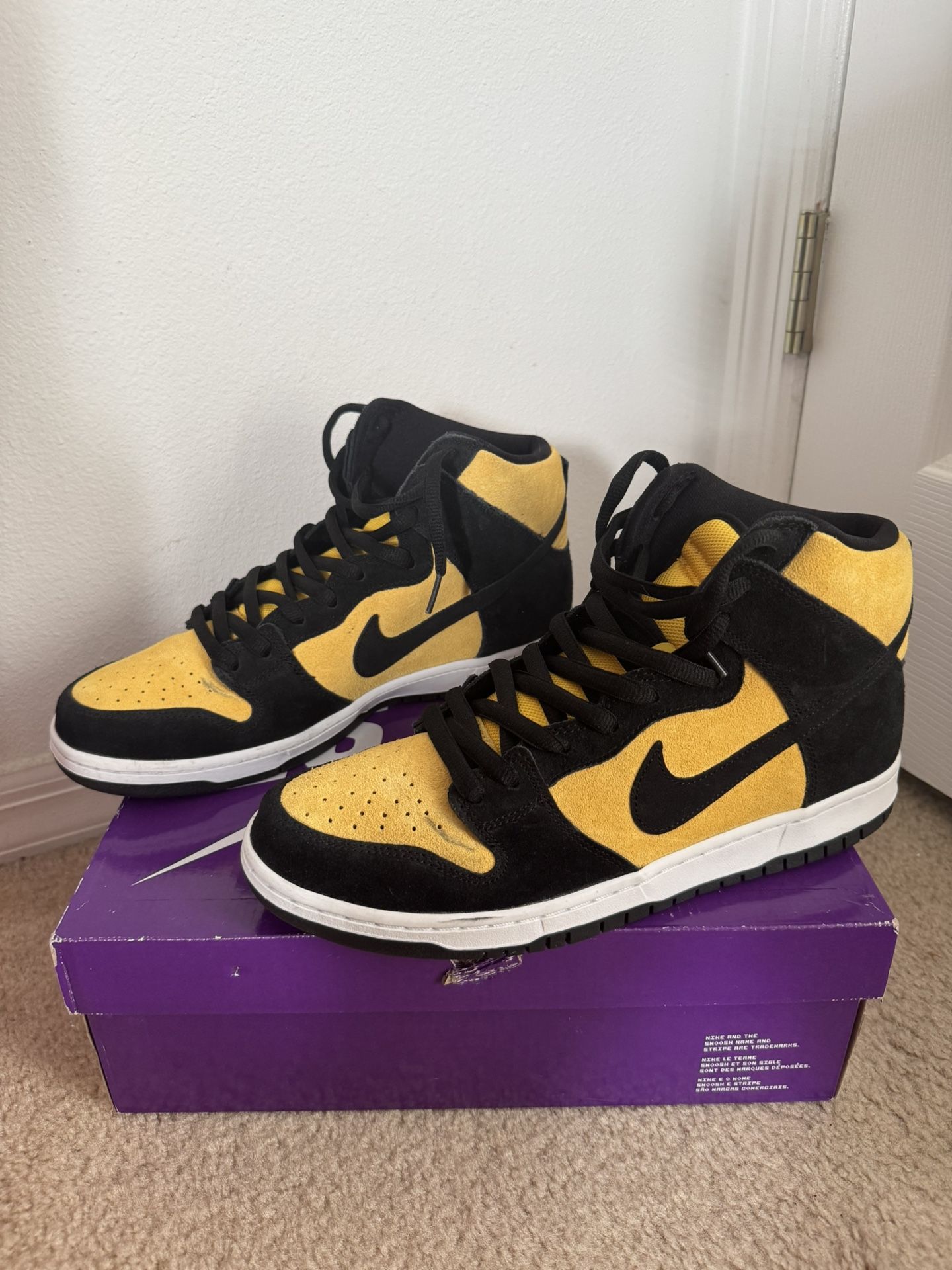 Nike Dunk High Reverse Goldenrod SB