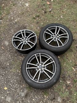 3 OEM Ford Mustang 18” Wheels + 2 Tires – 5x114.3