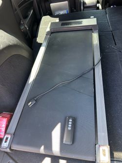 Compact, treadmill, easy storage, remote activated