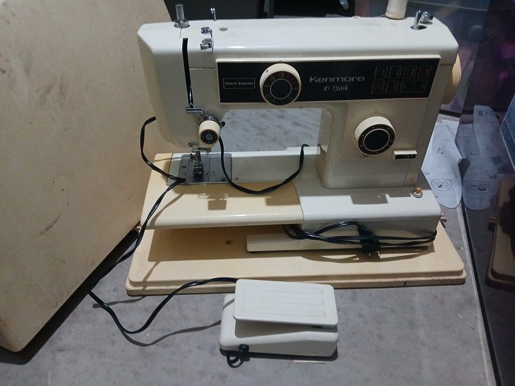 Vintage Sewing Machine