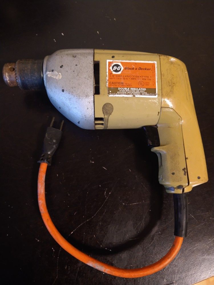 Vintage Black & Decker DRILL Electric Hand Drill #7104-04 1200rpm Garage Shop