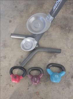 Set of 3 Kettlebells with Stand