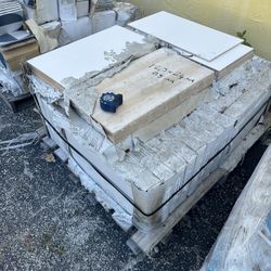 White Polished Mat  Tile