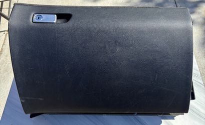 2014 2015 2016 2017 Mercedes-Benz GL450 X166 Glovebox Compartment GB LHD Black