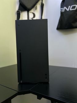 X box series x disc version with two controllers