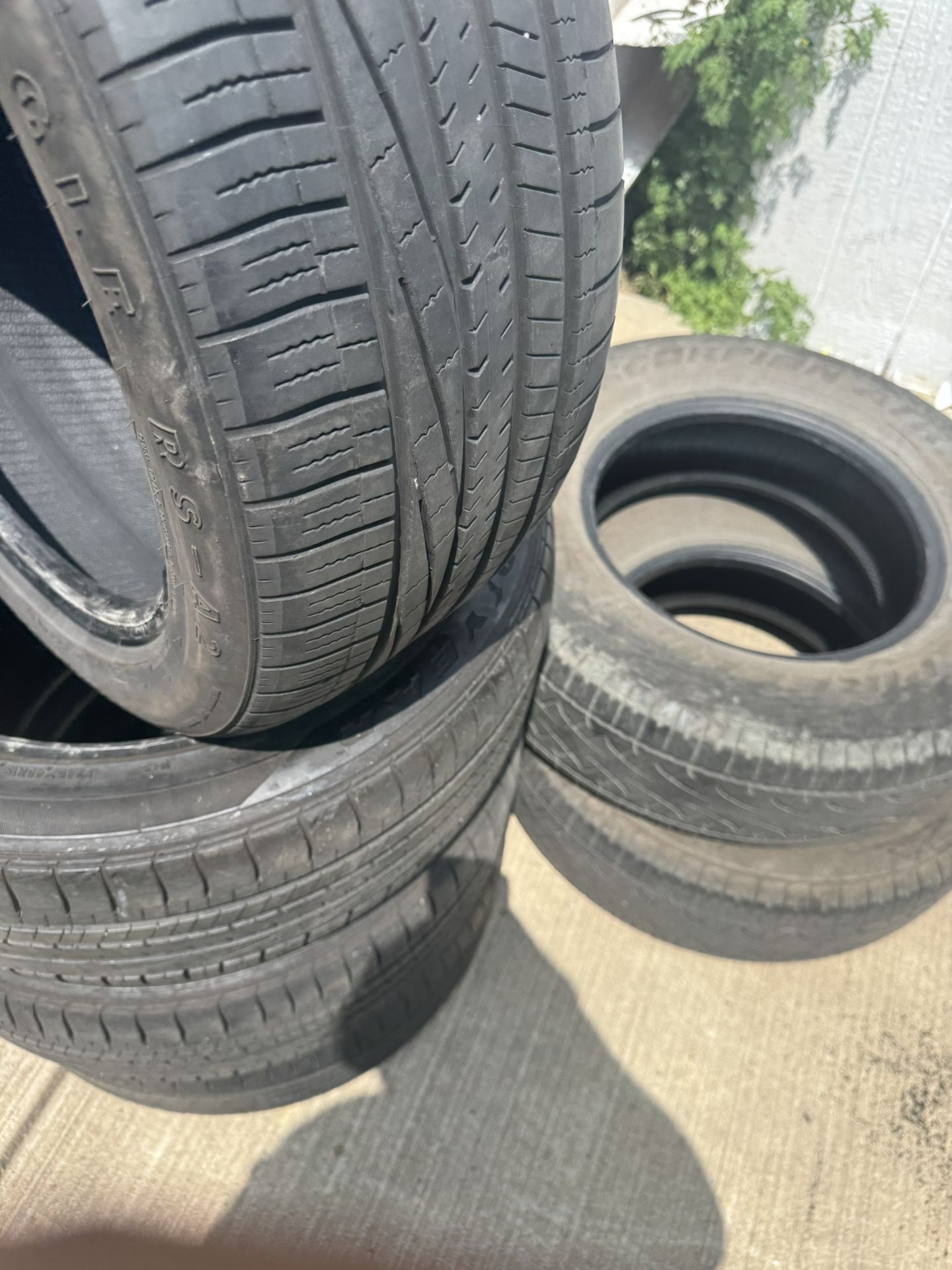 245 45 19 Goodyear
