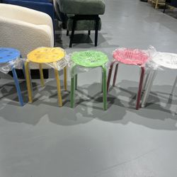 New 17.3in Plastic Stackable Stools Stack Nesting Stools Portable Colorful Decoration Chairs Round Chairs Flexible Seating Pack of 5