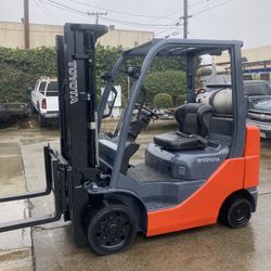 2018 Toyota Forklift 8FGCU25 5000 LB CAP