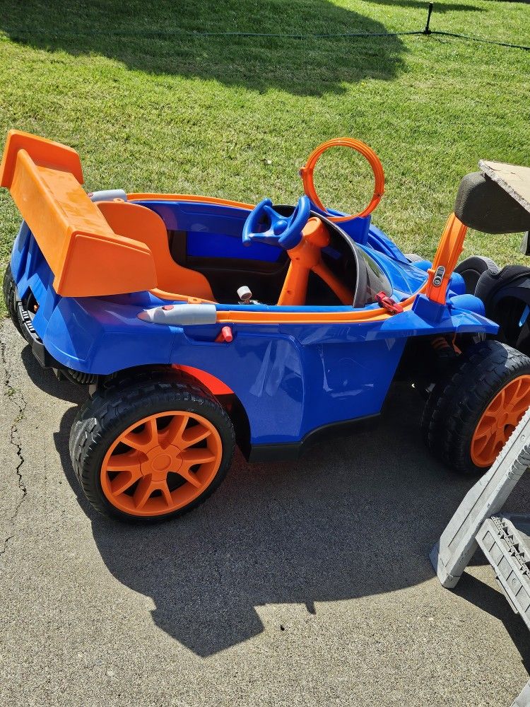 Blue Car $100, White Lexus Car $75, 7ft Lighted Christmas Tree $10, Crib Wirh Toddler Bed $75