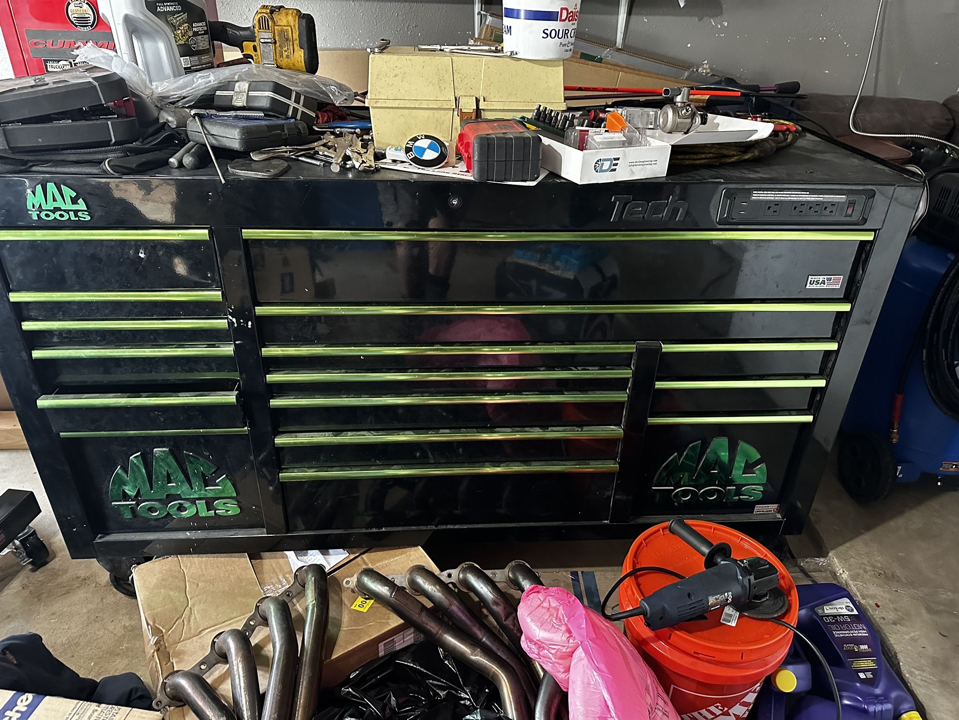Mac Tools 3 bay toolbox with power strip and power drawer