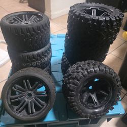Traxxas E-Revo 2.0 wheels n tires