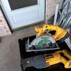 Dewalt Circuler Saw And Saw Zal