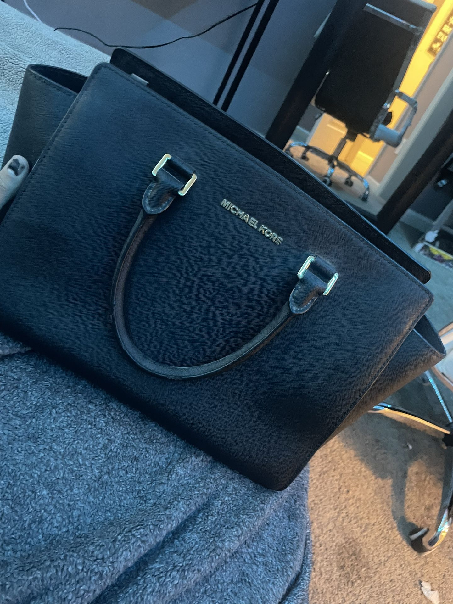 Michael Kors purse+handbag