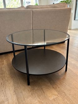 IKEA VITTSJÖ Round Glass Coffee Table – Excellent Condition