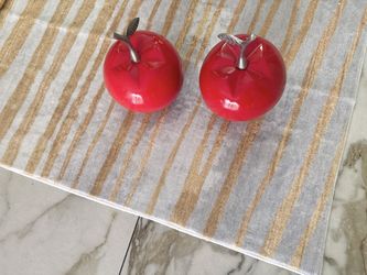 2 Beautiful Sculptures Red Apples Decorated For Dinning Room