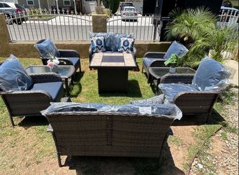 Patio furniture set outdoor new in the box