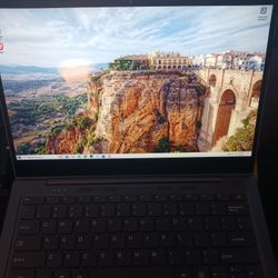 Gateway 13.3" Laptop SnapDragon 8x CORE 4 GB RAM 128 GB SSD 1080P LCD WEBCAM WI-FI & BT WIRELESS USB C CHARGER INCLUDED 