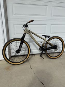 Polygon Trid dirt jumper mountain bike