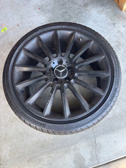 Mercedes-Benz Wheel with Bridgestone Potenza Tire