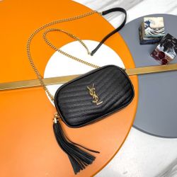 Black Lou Mini Camera Bag           18 x 10 x 5 cm