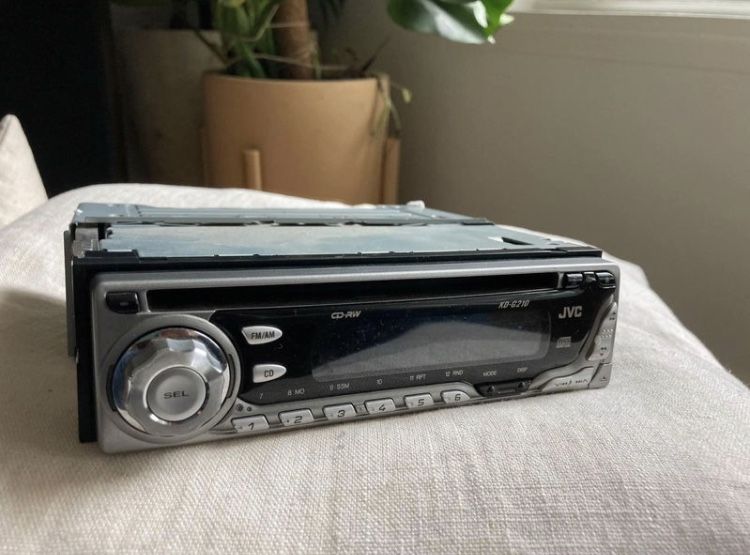 JVC KD-G210 Car Stereo Receiver