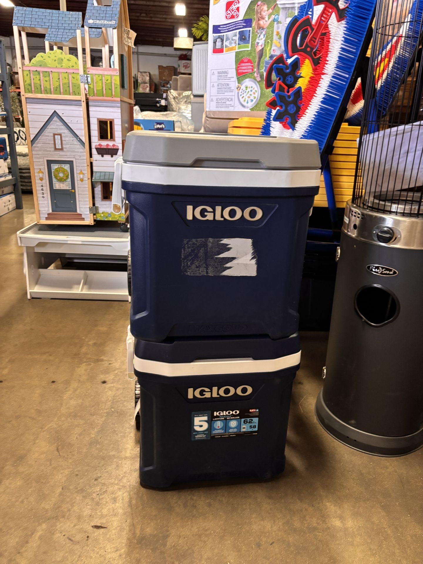 Igloo Coolers 