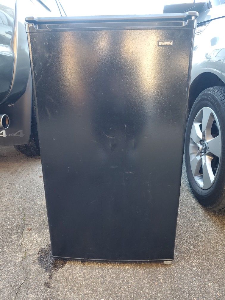 Kenmore Mini Fridge