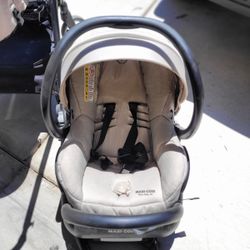 Maxi Cosi Travel System 