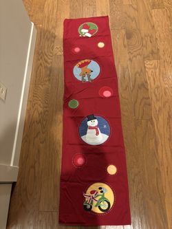 Pottery Barn Kids Christmas-Themed Table Runner – Like New (17” x 70”)