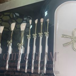 Glitz And Glam PLEASE READ 