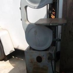 14" Davis And Wells Band Saw With Original Cast Iron Stand Master 1/2 Horsepower 110v Single Phase Motor Single Speed Wood Cutting Only Bandsaw