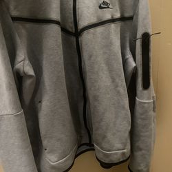 Grey Nike Tech Size Medium Tall 