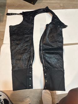 ADULT UNISEX Large MOTORCYCLE Chaps , Black Leather beautiful! For Harley