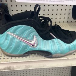 Nike 62404-303 Shoes