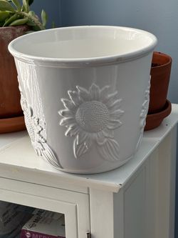 8 inch Planter