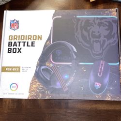 CHICAGO BEARS NFL Gridiron GAMING Battle Box - Headphones, LED Mouse & LED Pad!