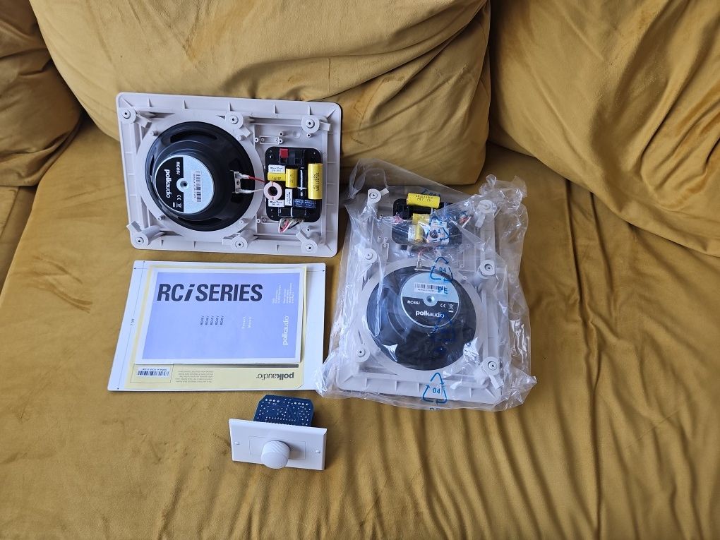 Set Of 2 Polk Audio Speakers With Wall Switch