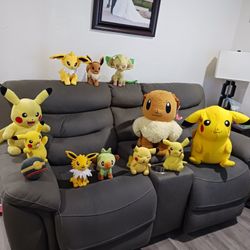 Pokémon plushies  set. Good Condition. 