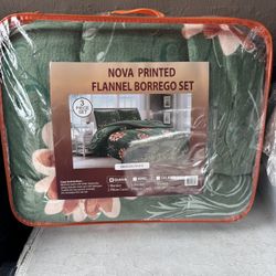 3pc Floral Borrego Blanket Set Includes 2 Pillow Cases KING SIZE**