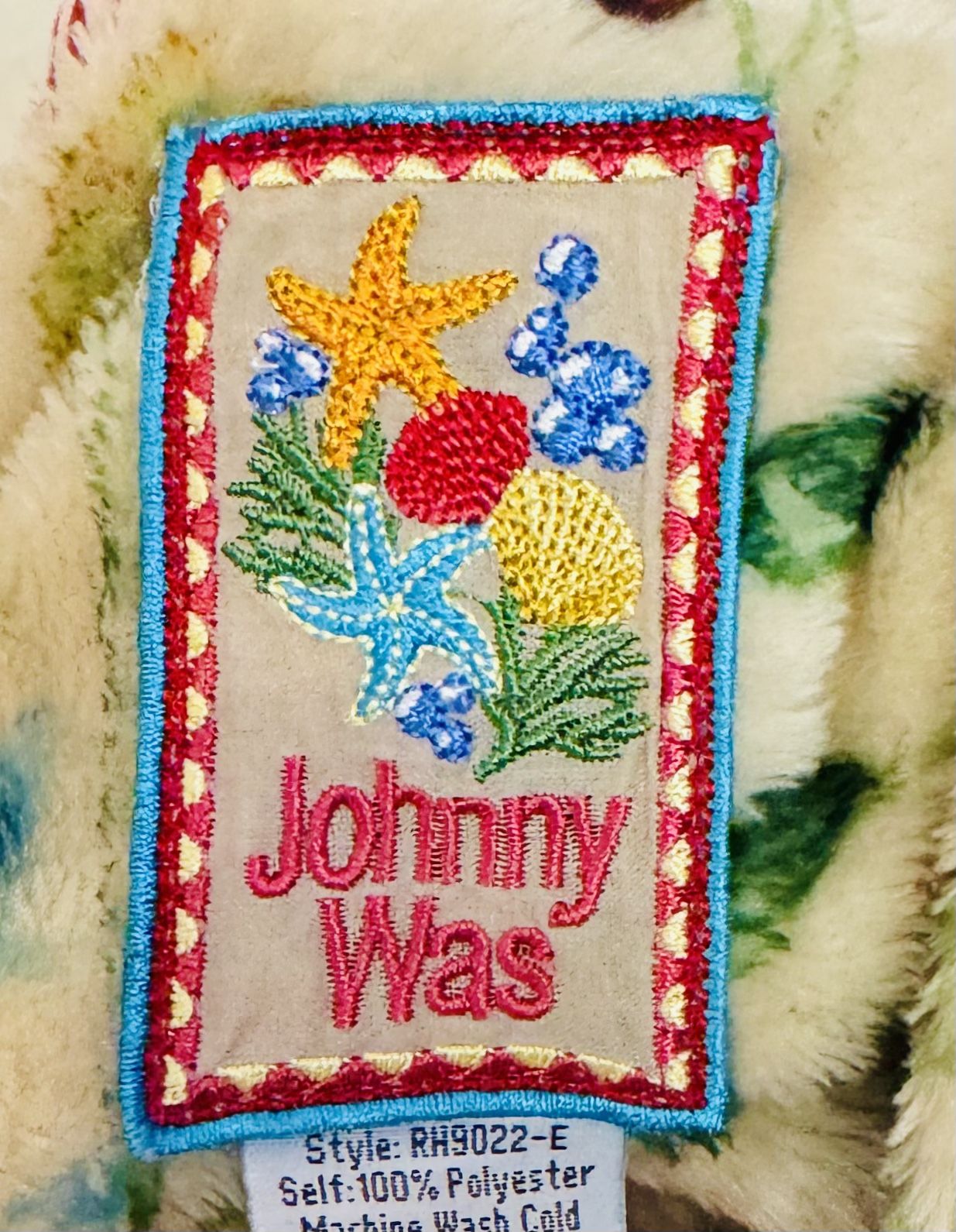 Johnny Was Wildflower Travel Blanket Travel Bag 53”x 68” Cozy
