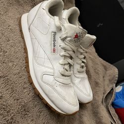 Men’s Size 6 - Asking $5