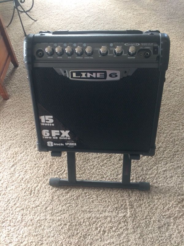Line 6 (Spider III) Guitar amp w/stand