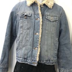Arizona Women’s Medium Faux Fur Jean Jacket